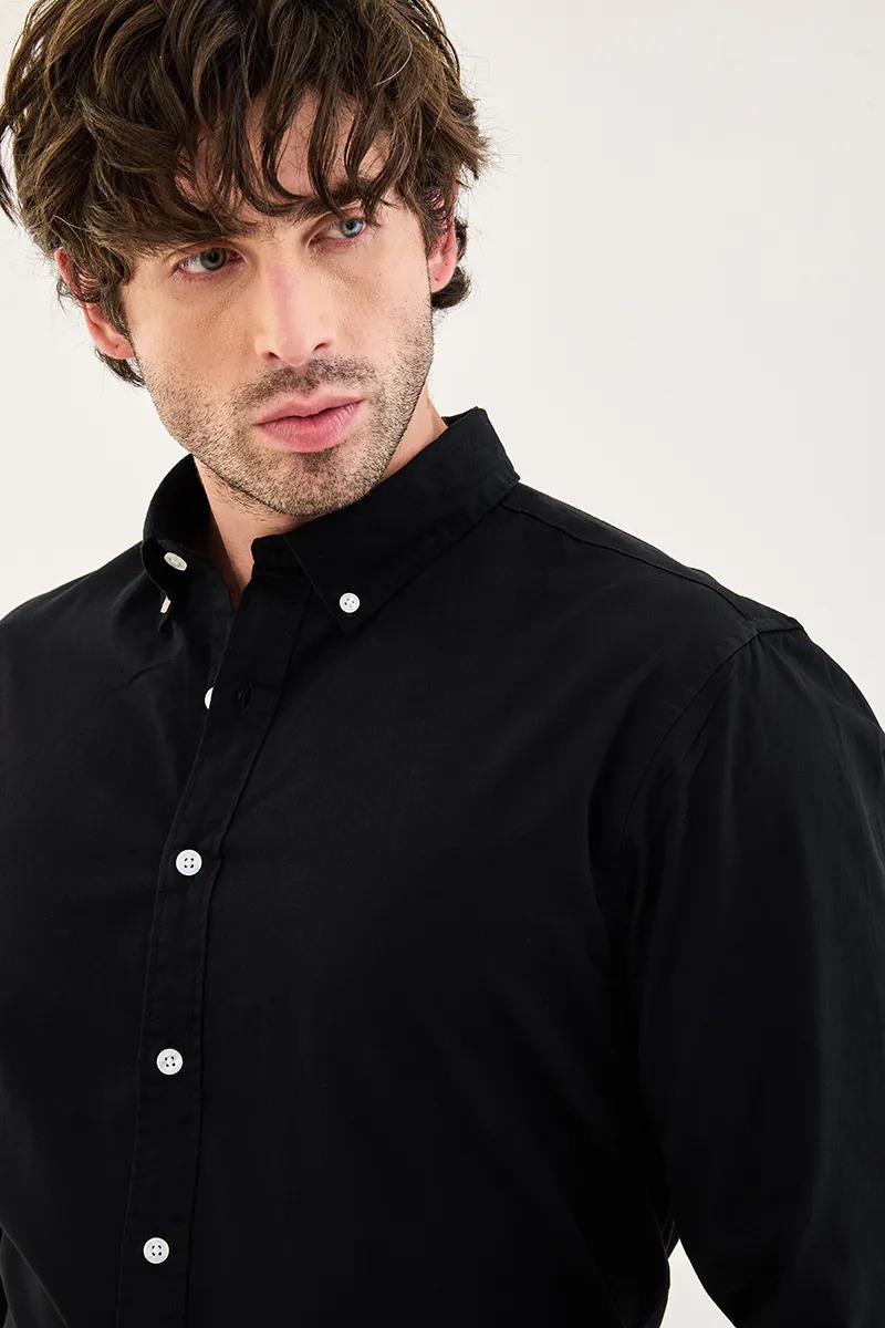 Drezola Best Oxford Men’s Solid Black Slim-Fit Button-Down Shirt
